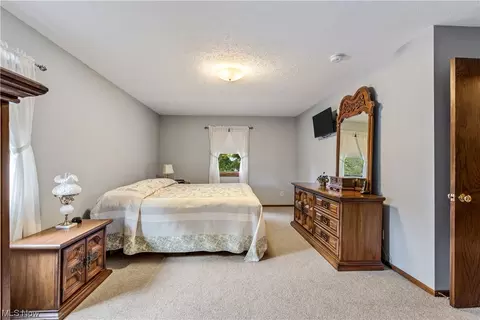 351 Eric Ln, Wadsworth, OH 44281 photo 21