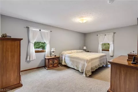 351 Eric Ln, Wadsworth, OH 44281 photo 20