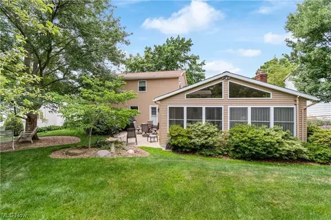 351 Eric Ln, Wadsworth, OH 44281 photo 4