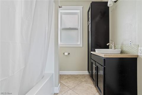 407 E 5th St, Dover, OH 44622 photo 15