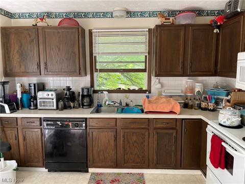 1908 Thackeray Ave NW, Massillon, OH 44646 photo 25