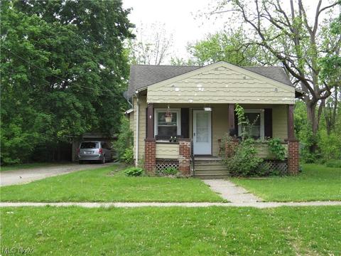 122 Bath St, Elyria, OH 44035 photo 1