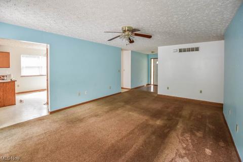 1373 Blake Pl, Akron, OH 44307 photo 3