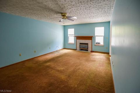 1373 Blake Pl, Akron, OH 44307 photo 2
