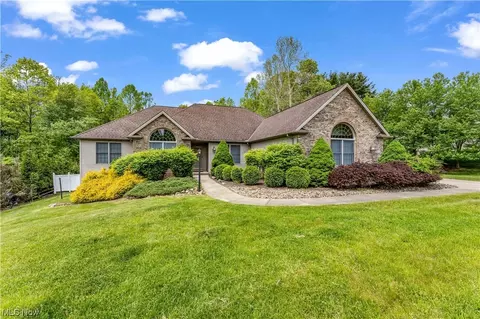 16355 Ceile Cir, Walton Hills, OH 44146