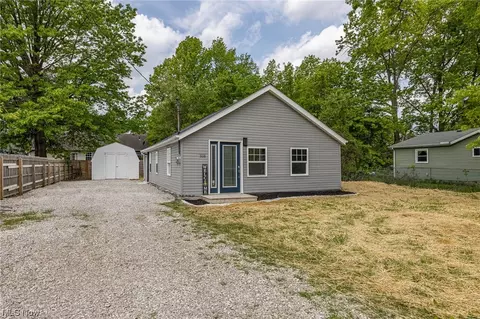 5018 Fleming Ave, Lorain, OH 44055