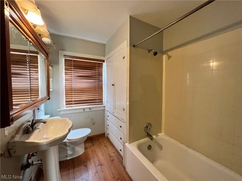 304 E 194th St, Euclid, OH 44119 photo 12