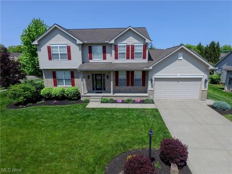 3065 Willowbrook Dr, Aurora, OH 44202 photo 1