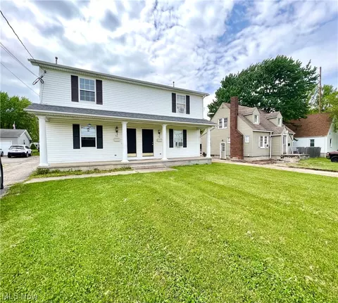 56 N Kimberly Ave, Austintown, OH 44515