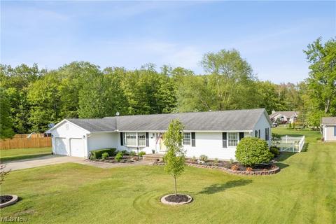 1685 N Crabtree Cir, Ashtabula, OH 44004 photo 2