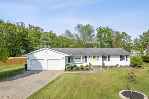 1685 N Crabtree Cir, Ashtabula, OH 44004 photo 1
