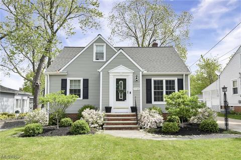 1735 Maple St, Wickliffe, OH 44092 photo 1