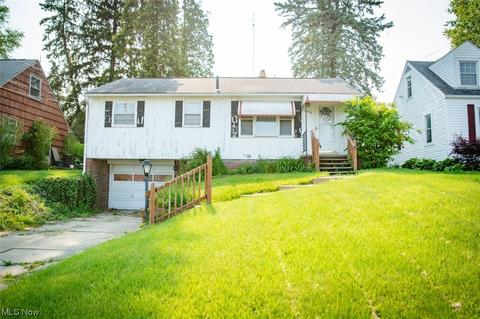 2505 Clearview Ave NW, Canton, OH 44708 photo 1