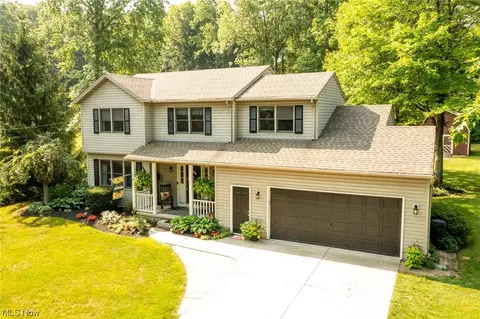 41687 Birchwood St, Elyria, OH 44035