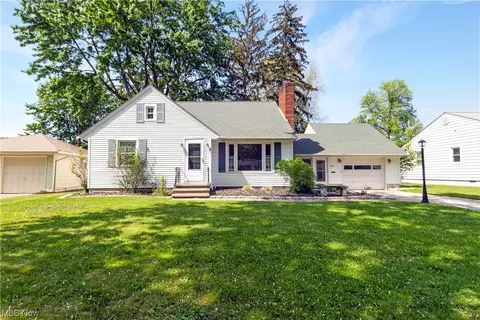112 Yale Ave, Elyria, OH 44035 photo 1