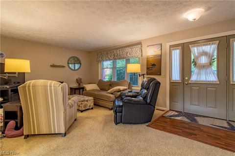 6677 Groton St NW, Canton, OH 44708 photo 10