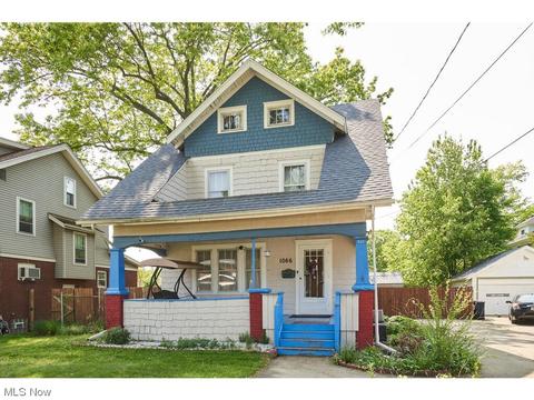1066 Chalker St, Akron, OH 44310 photo 2