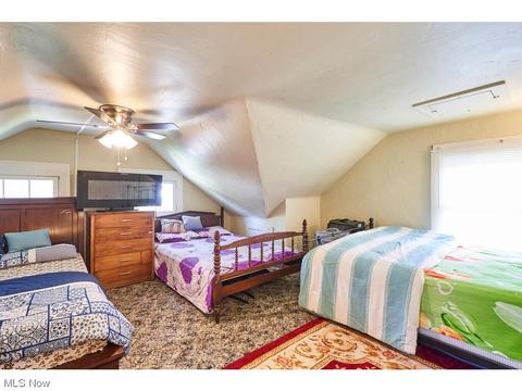 1066 Chalker St, Akron, OH 44310 photo 21