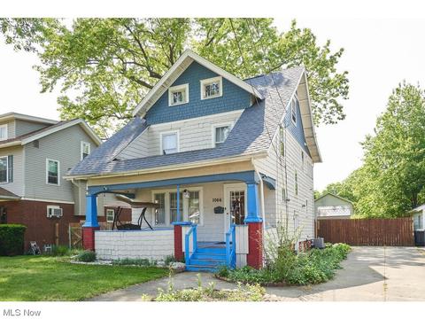 1066 Chalker St, Akron, OH 44310 photo 1