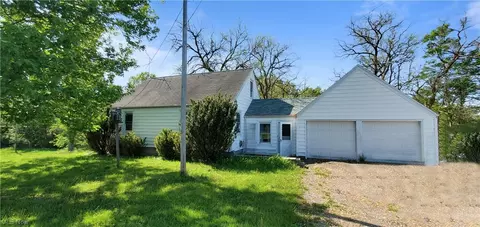 13521 Diagonal Rd, Lagrange, OH 44050 photo 1
