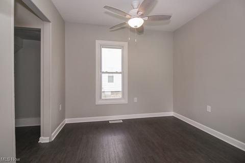 3907 Elyria Ave, Lorain, OH 44055 photo 10