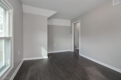 3907 Elyria Ave, Lorain, OH 44055 photo 19