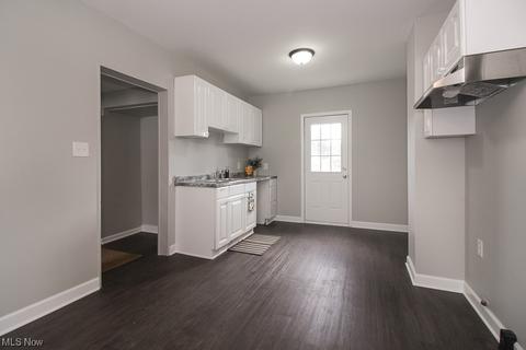 3907 Elyria Ave, Lorain, OH 44055 photo 12