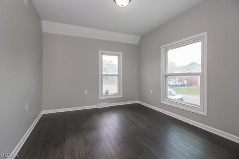 3907 Elyria Ave, Lorain, OH 44055 photo 17
