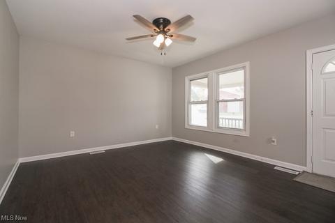 3907 Elyria Ave, Lorain, OH 44055 photo 7