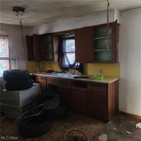 2005 Maple Ave NE, Canton, OH 44714 photo 5