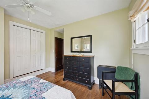136 E 208th St, Euclid, OH 44123 photo 14