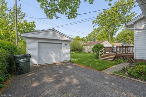 136 E 208th St, Euclid, OH 44123 photo 27