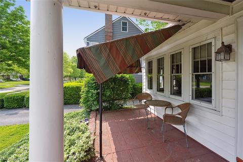136 E 208th St, Euclid, OH 44123 photo 2