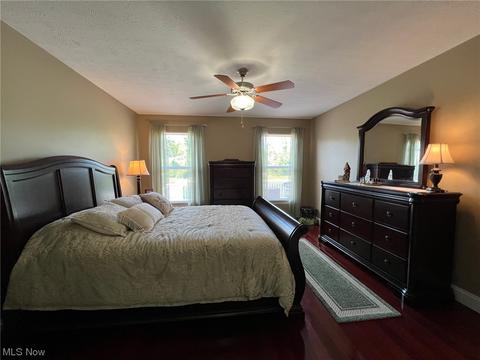 202 Fox Pointe Dr, Chardon, OH 44024 photo 17