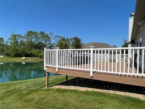 202 Fox Pointe Dr, Chardon, OH 44024 photo 5