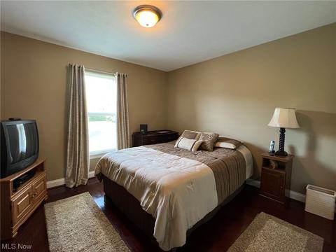 202 Fox Pointe Dr, Chardon, OH 44024 photo 20