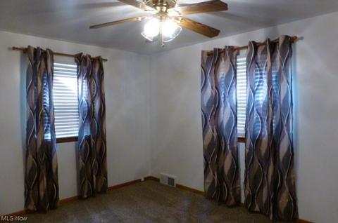 534 Como St, Struthers, OH 44471 photo 9