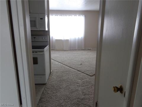 5651 Broadview Rd #E2, Parma, OH 44134 photo 8