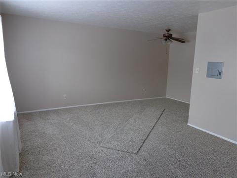 5651 Broadview Rd #E2, Parma, OH 44134 photo 4