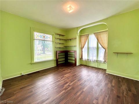 1115 Walnut Blvd, Ashtabula, OH 44004 photo 8