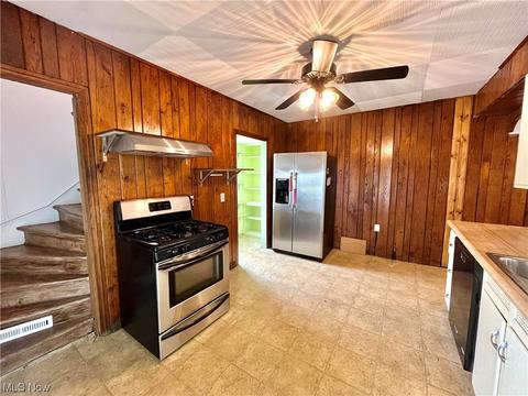 1115 Walnut Blvd, Ashtabula, OH 44004 photo 15