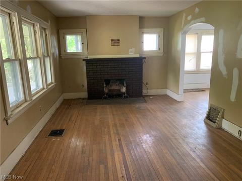 79 W Burns Ave, Akron, OH 44310 photo 11