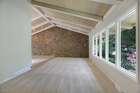 5700 Ledgebrook Ln, Solon, OH 44139 photo 6