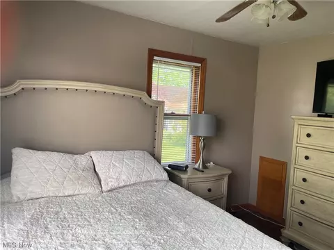 186 Harvey St, Struthers, OH 44471 photo 12