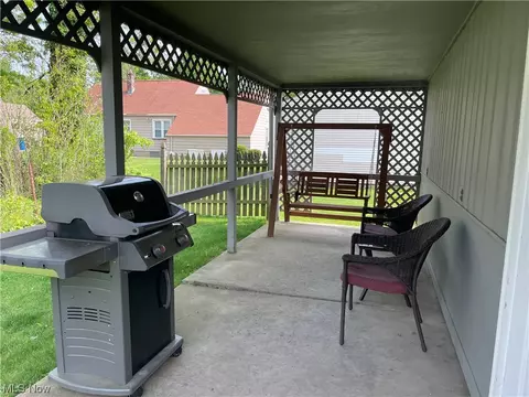 186 Harvey St, Struthers, OH 44471 photo 25