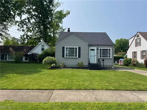 186 Harvey St, Struthers, OH 44471 photo 3