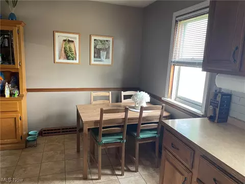 186 Harvey St, Struthers, OH 44471 photo 9