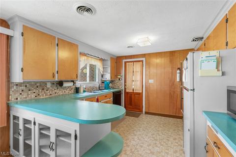 3016 25th St NW, Canton, OH 44708 photo 5
