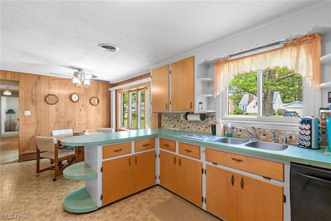 3016 25th St NW, Canton, OH 44708 photo 6