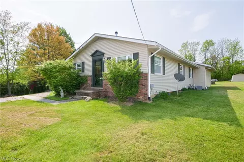 2612 Call Rd, Stow, OH 44224